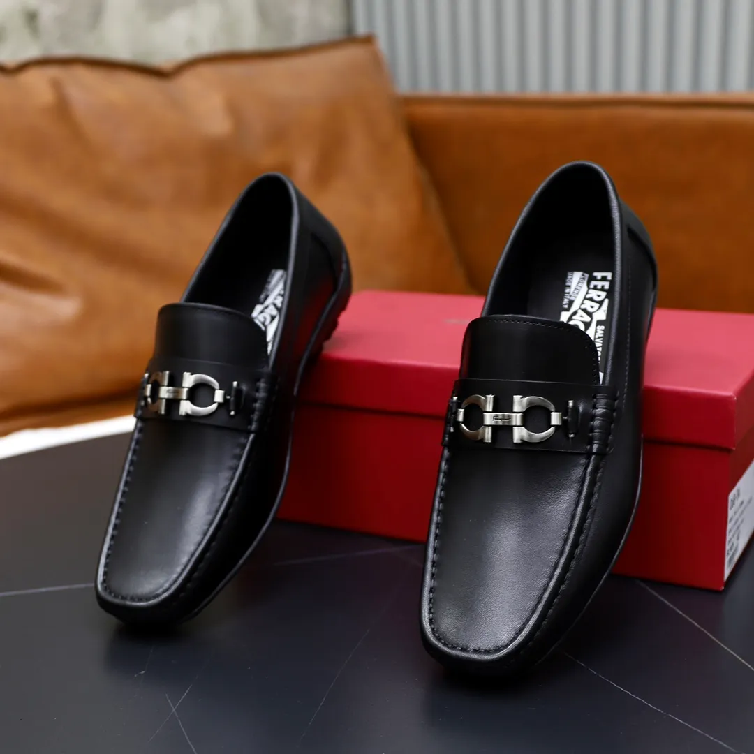 Men's shoes: 260🙅‍♂️🙅‍♂️🙅‍♂️Niuli Brand: Ferragamo Standard code: Men's code 38/44 (45 customized) Grade: Same as the official website Material: Original imported cowhide leather lining Original wear-resistant lightweight outsole Style category: Men's casual slip-on shoes Distinguished luxury brand elements top luxury Color: Actual picture color